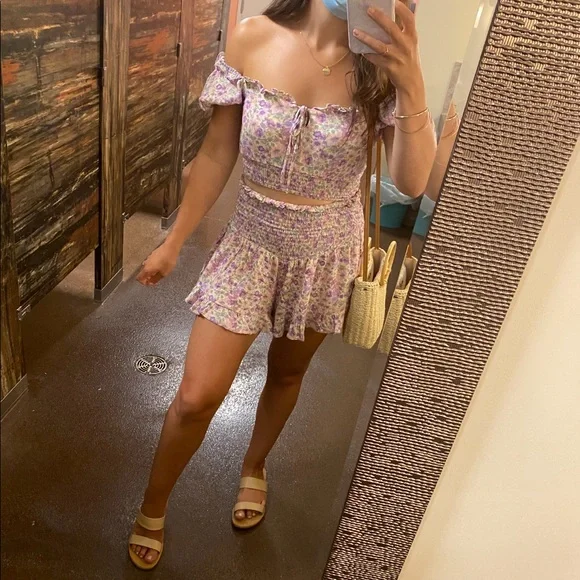 Floral Set🌸🌼 - Picture 1 of 4